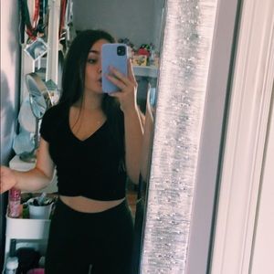 Meet your Posher, Ella